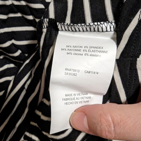 Motherhood Maternity | Black and White Wrap Maternity Dress - Size L - Picture 3 of 3